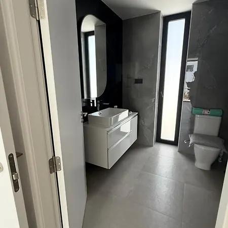 Stylish And Comfortable Anna In Villaverde Vila *