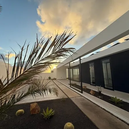 Вилла Stylish And Comfortable Anna In Villaverde *